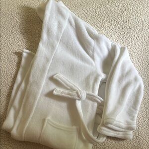Cozy White Hooded Robe